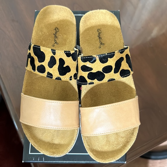 Luka Tan Leopard Sandal - Picture 6 of 7